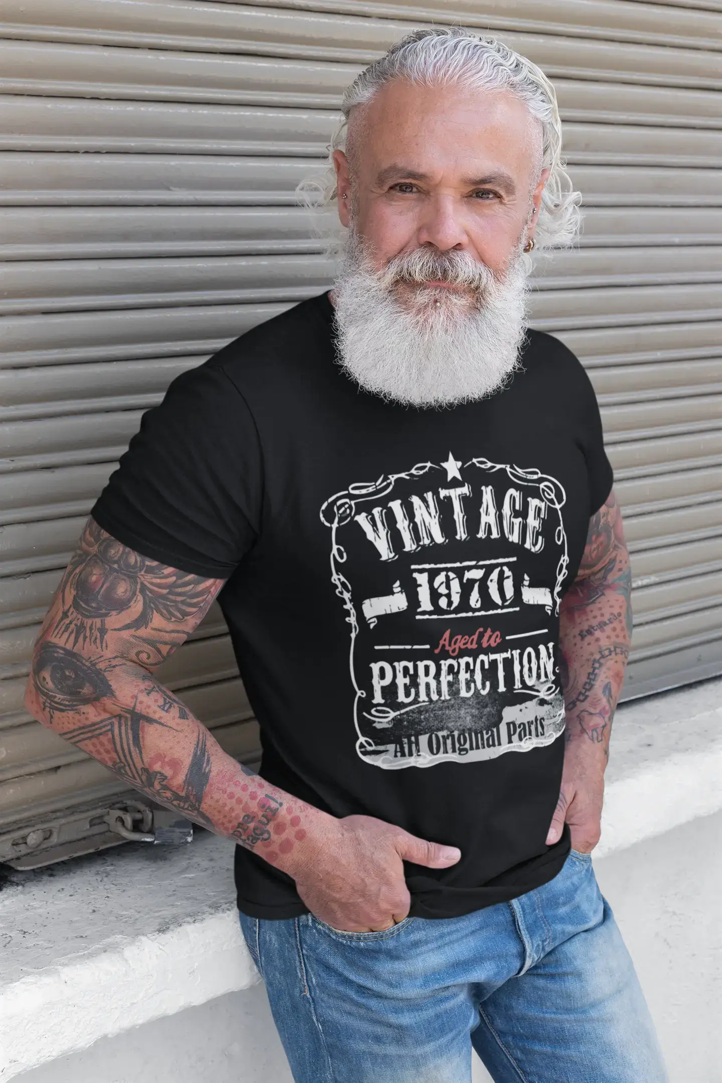 stylish printed short sleeve shirts for hot weather -1970 Vintage Aged to Perfection Men's T-shirt Black Birthday Gift 00490