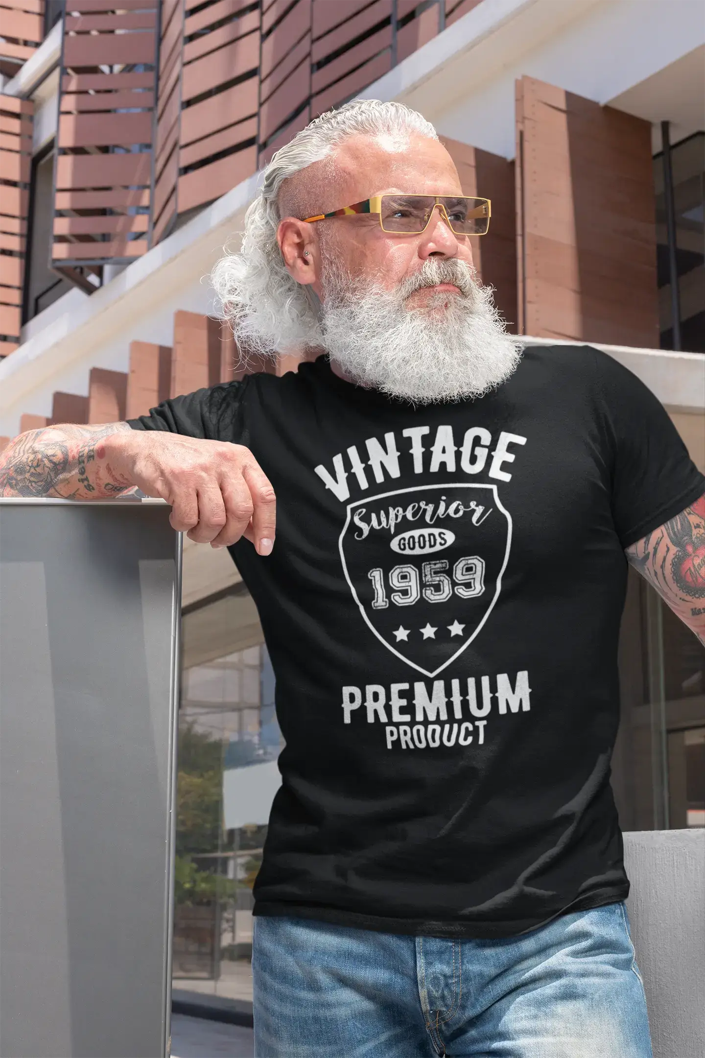 cool and comfortable short sleeve shirts for outdoor wear -1959 Vintage superior, black, Men's Short Sleeve Round Neck T-shirt 00102