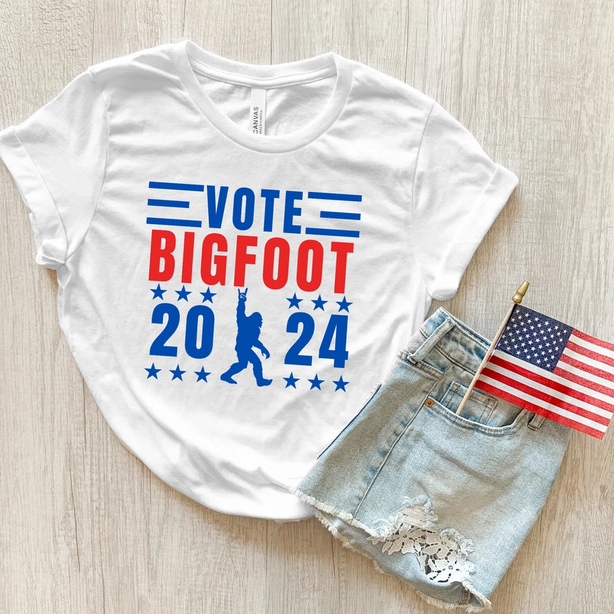 men’s casual short sleeve button-up shirts -Bigfoot 4 President TShirt *UNISEX FIT*