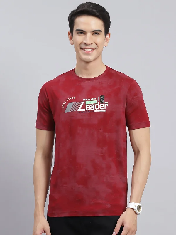 stylish printed short sleeve shirts for hot weather -Men Maroon Printed Cotton Blend T-Shirt