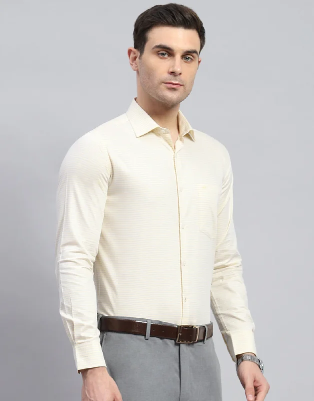 Men's open-weave shirts-Men Yellow Solid Spread Collar Full Sleeve Shirt