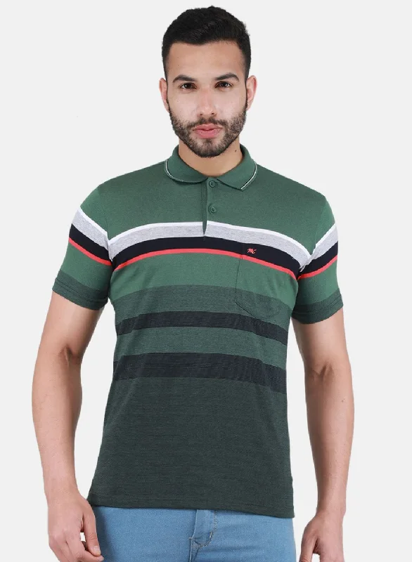 comfortable short sleeve t-shirts for weekend trips -Men Green Printed T-Shirt