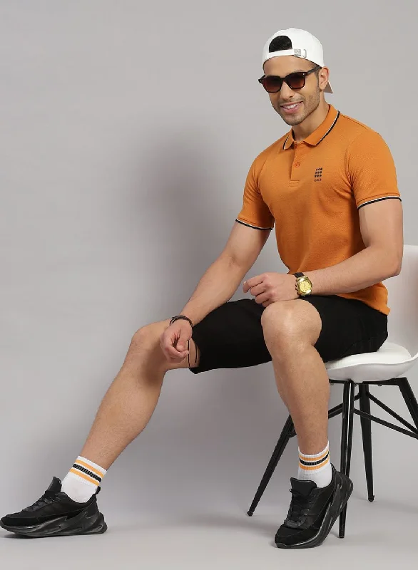 versatile short sleeve shirts with simple designs -Men Camel Brown Solid T-Shirt