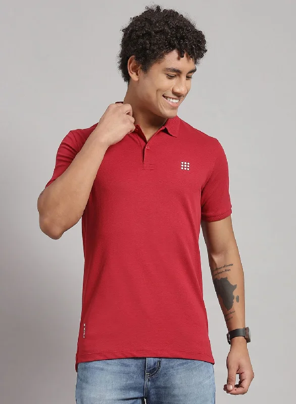 men’s comfortable and stylish short sleeve shirts -Men Maroon Solid T-Shirt