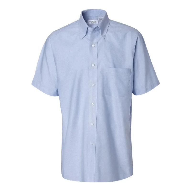 Men's runway shirts-Van Heusen Short Sleeve Oxford Shirt